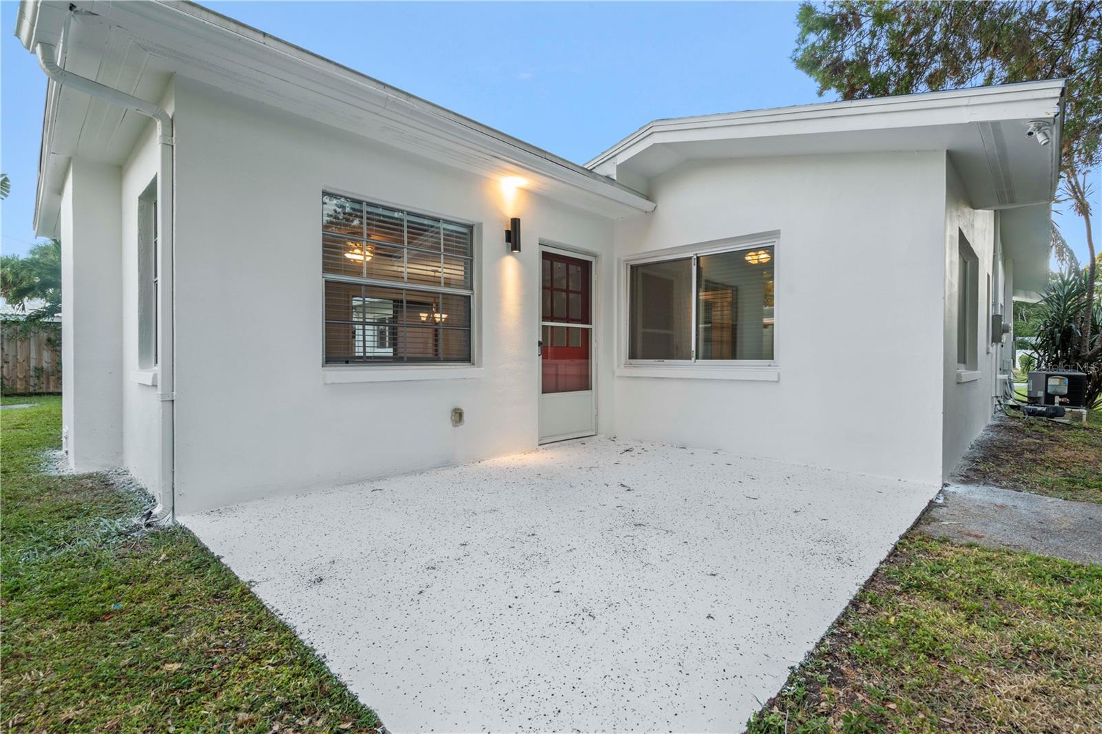 Image 37 of 43 For 353 Shirley Avenue