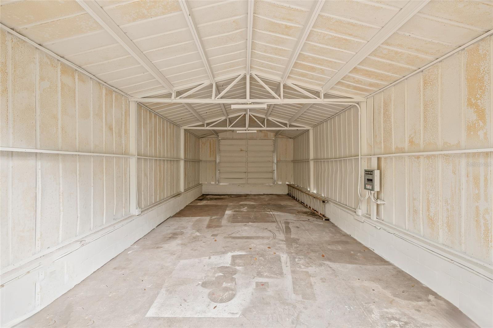 Image 31 of 39 For 10020 Jungle Street