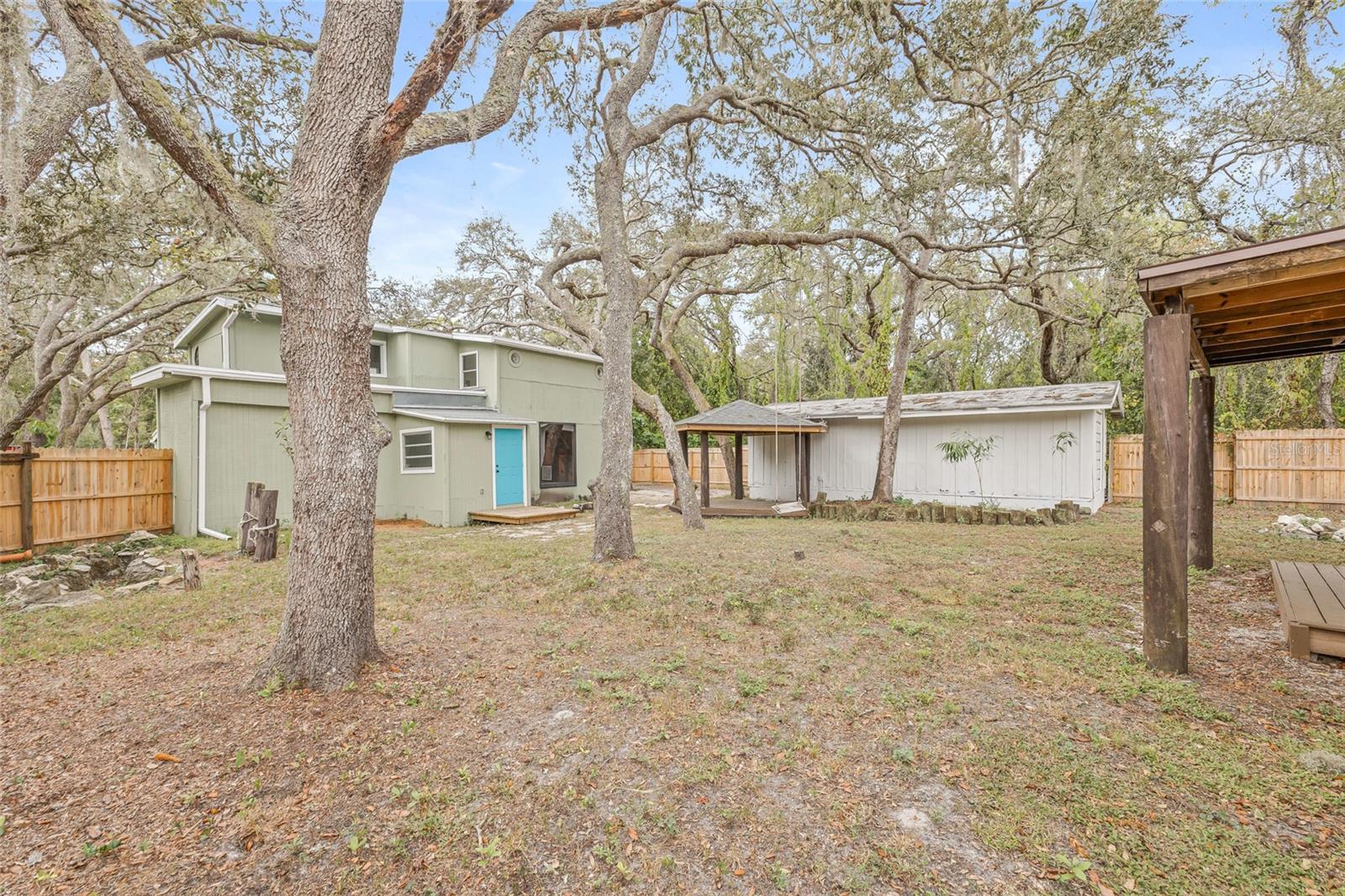 Image 35 of 39 For 10020 Jungle Street