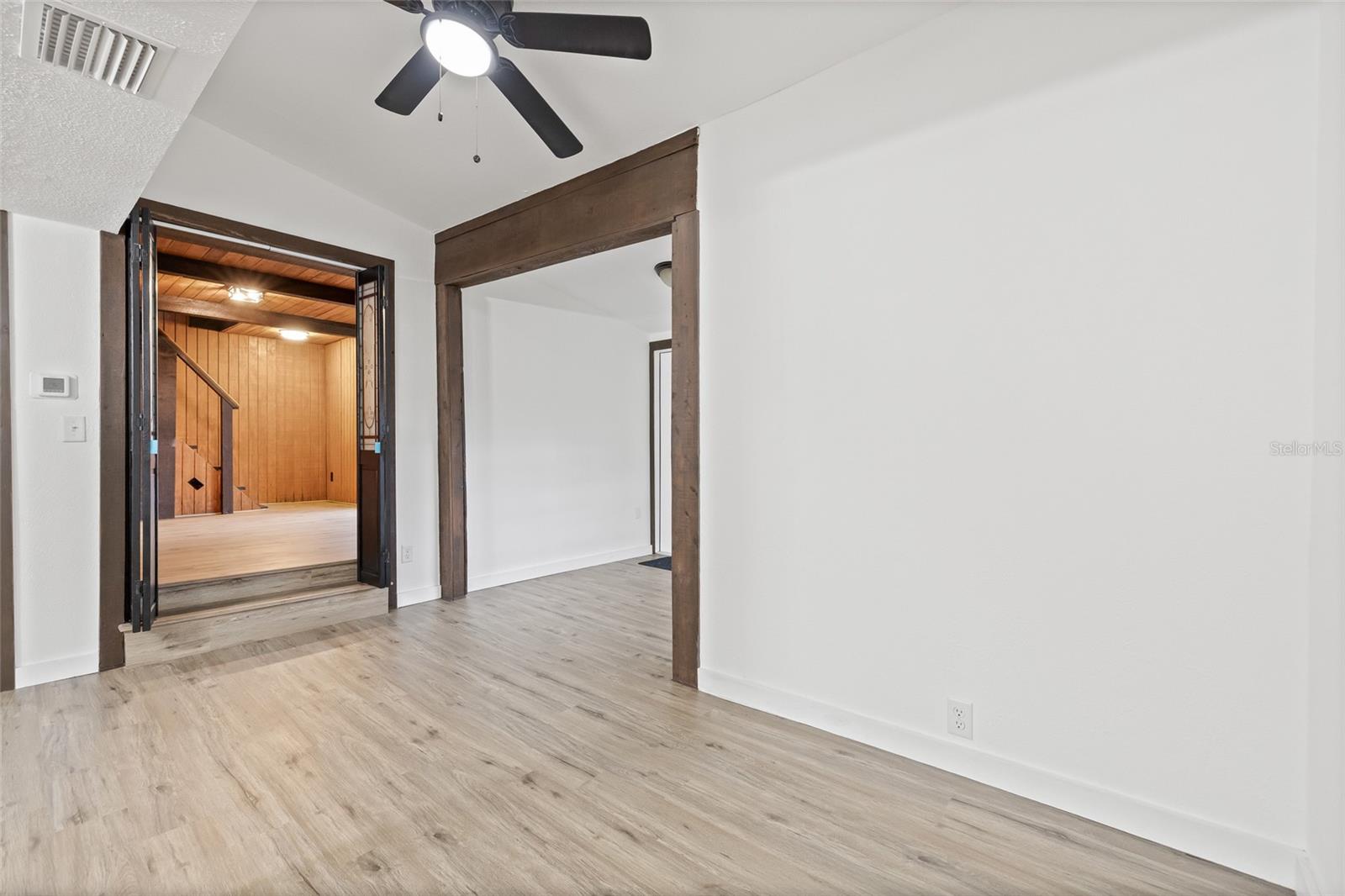 Image 8 of 39 For 10020 Jungle Street