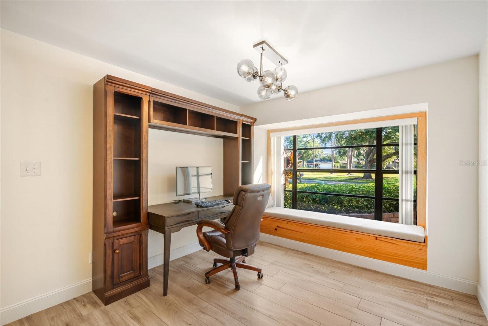 Image 10 of 36 For 1315 Juniper Circle