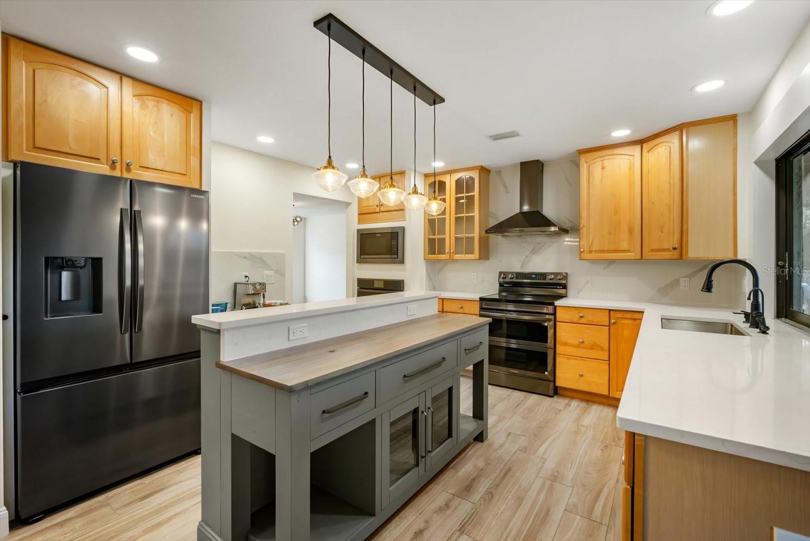 Image 11 of 36 For 1315 Juniper Circle