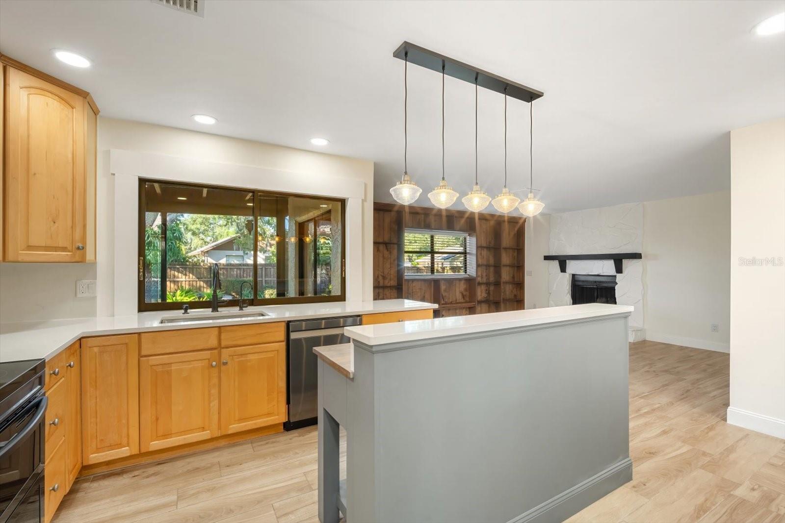 Image 12 of 36 For 1315 Juniper Circle