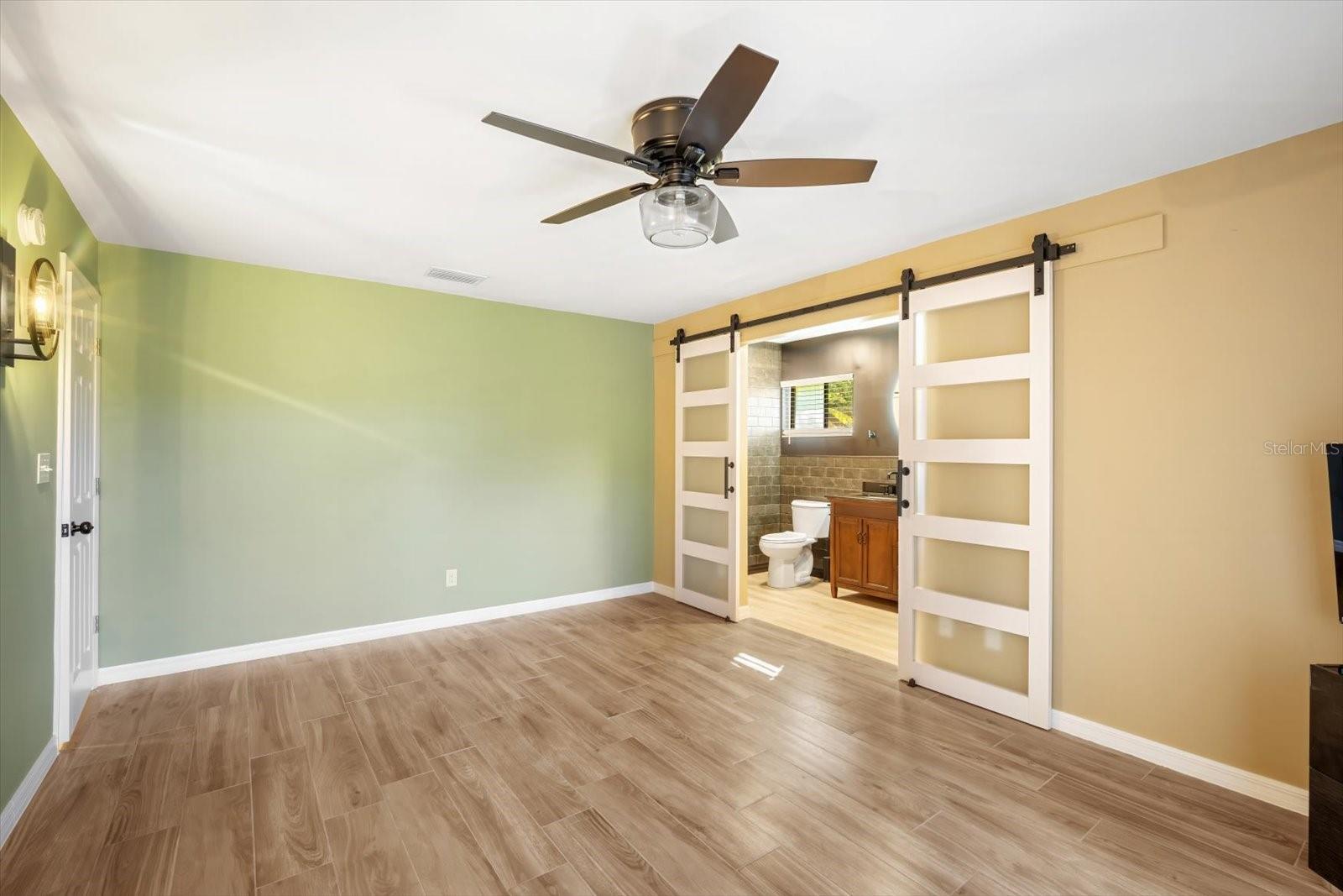 Image 18 of 36 For 1315 Juniper Circle