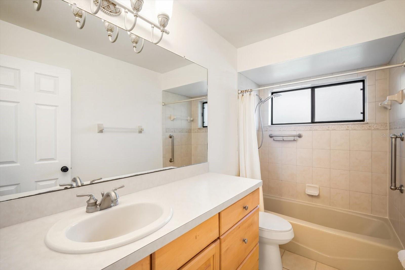 Image 24 of 36 For 1315 Juniper Circle