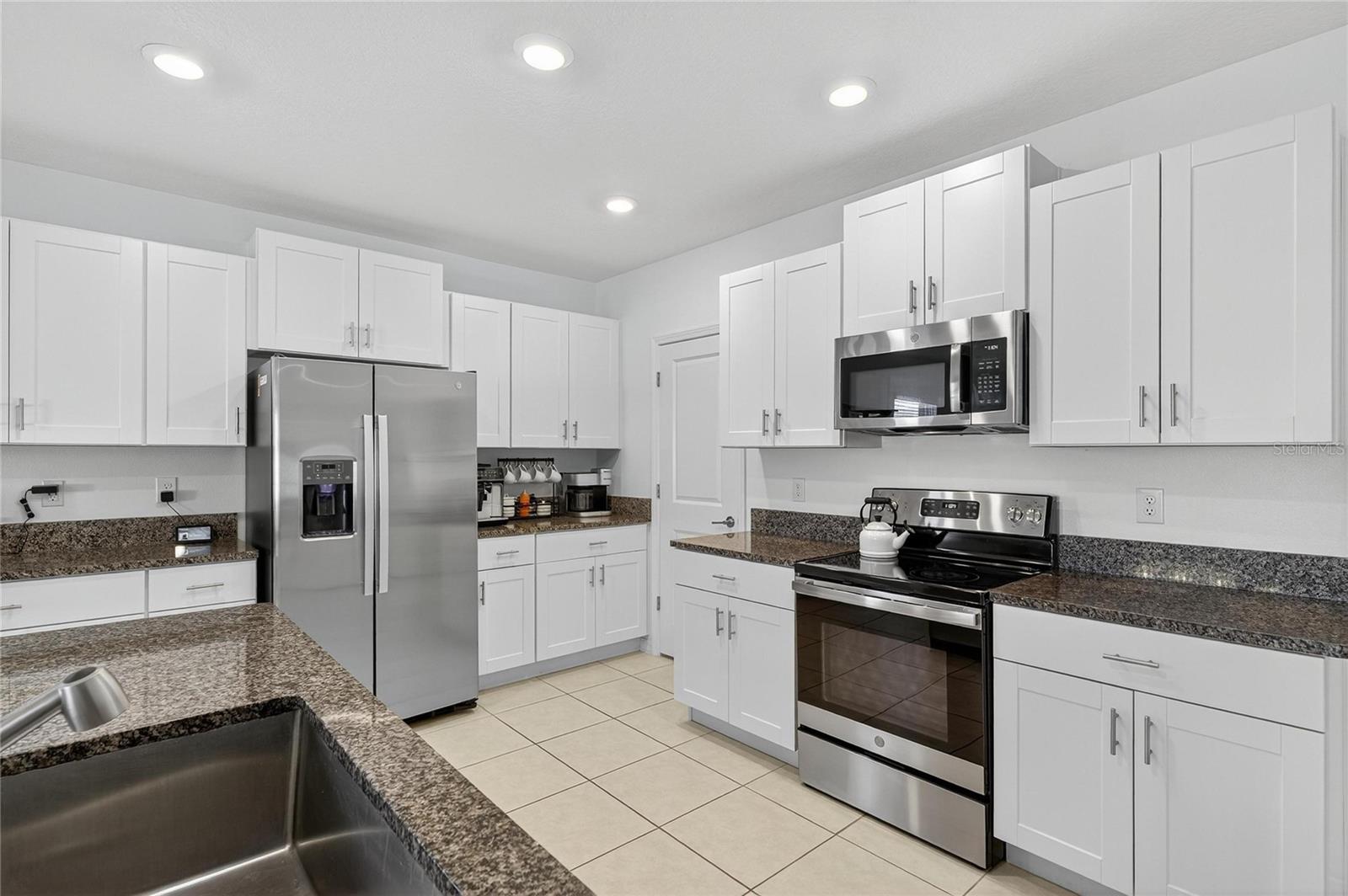 Image 18 of 79 For 13423 Jamaica Plank Loop