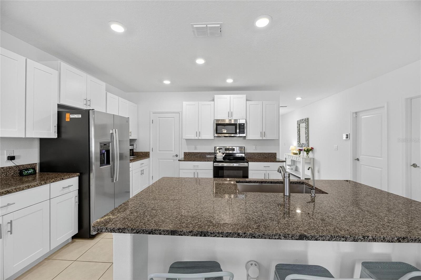 Image 19 of 79 For 13423 Jamaica Plank Loop