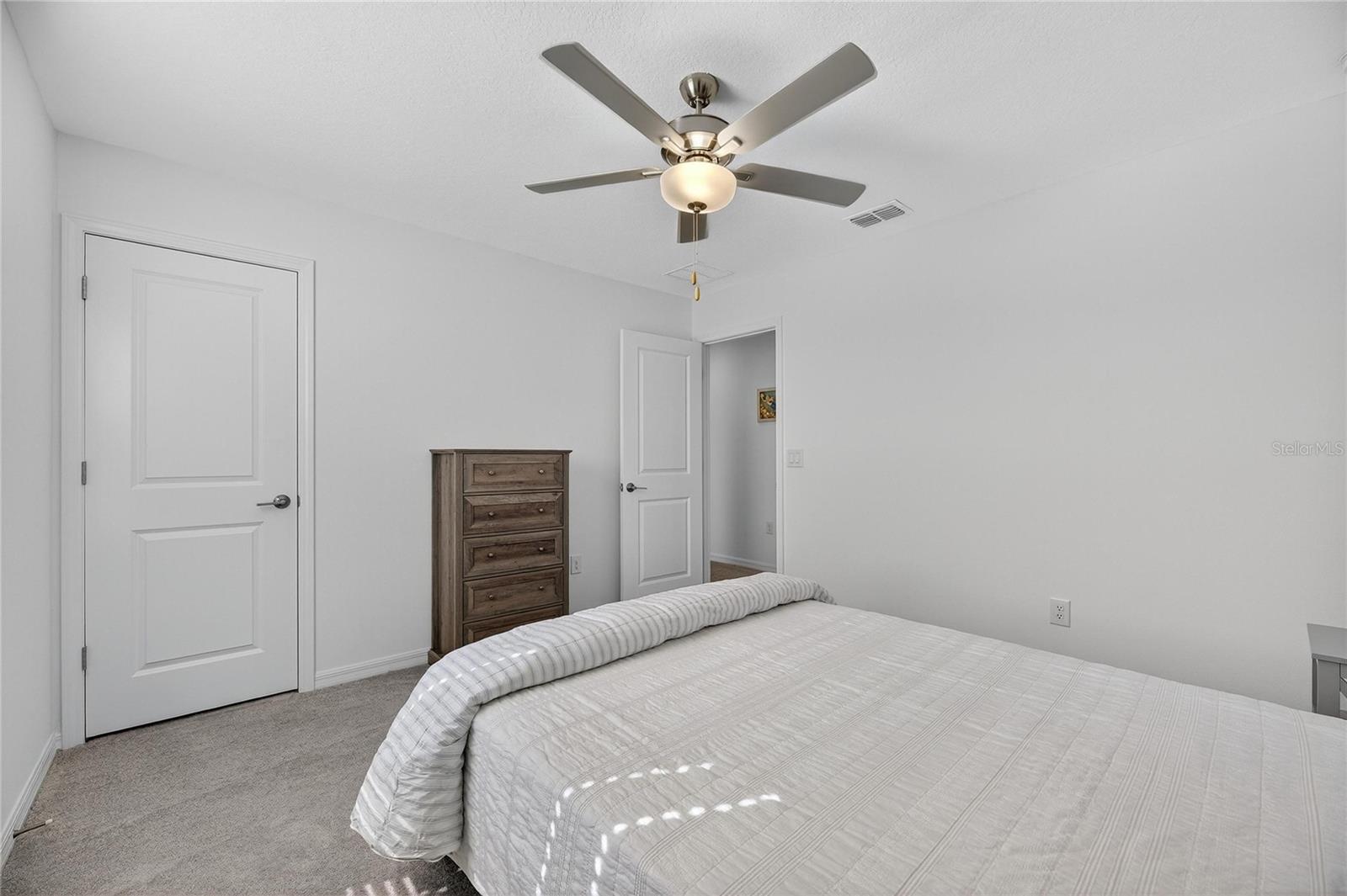 Image 45 of 79 For 13423 Jamaica Plank Loop