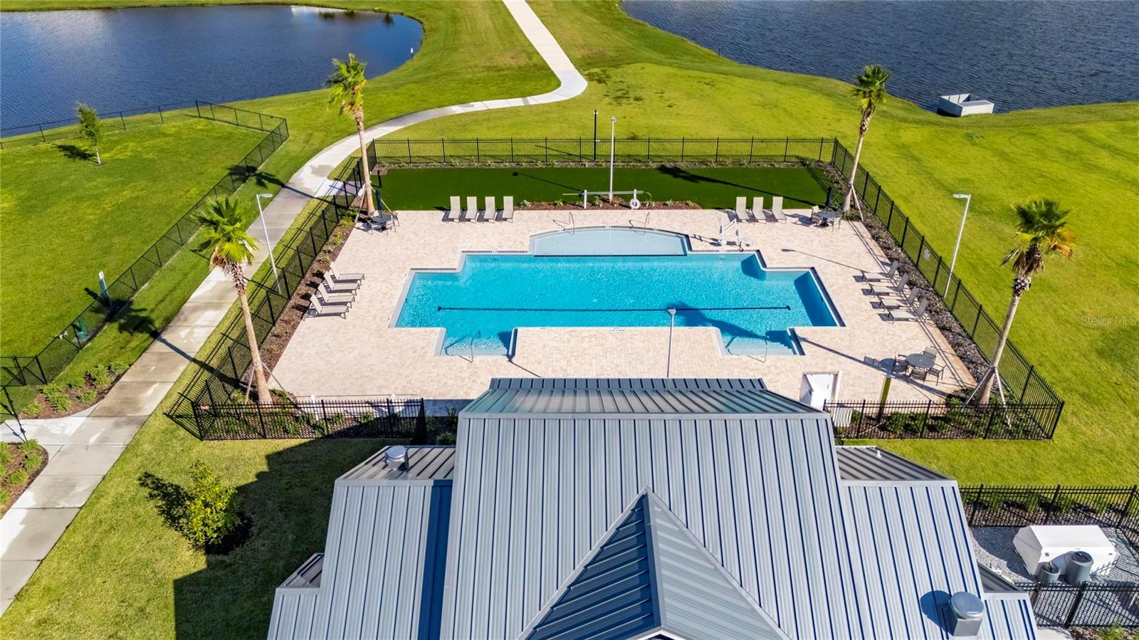 Image 69 of 79 For 13423 Jamaica Plank Loop