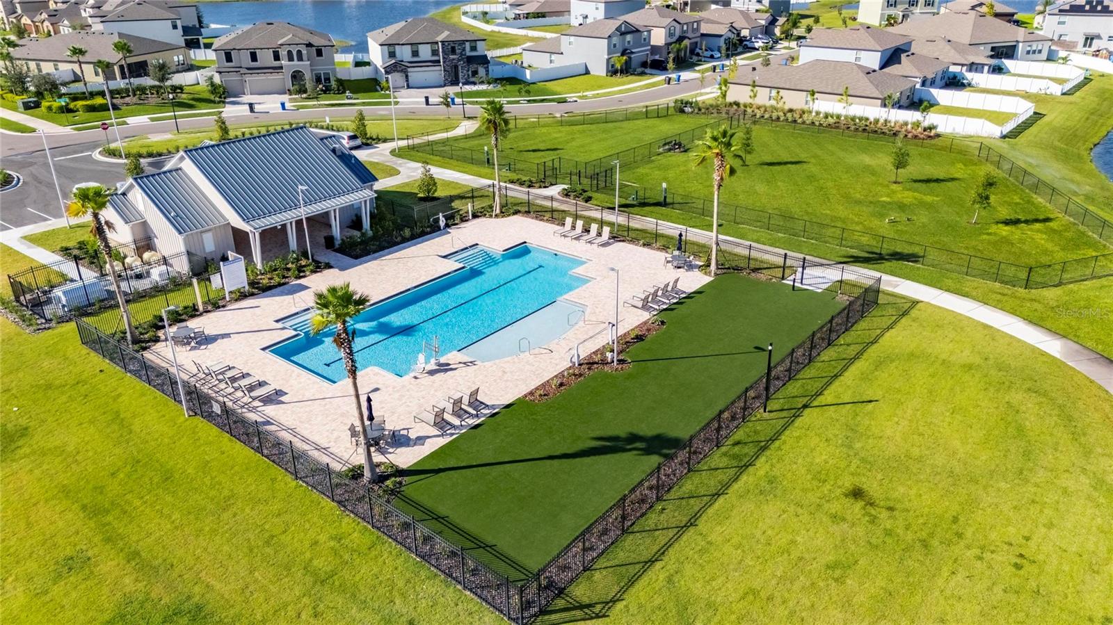 Image 71 of 79 For 13423 Jamaica Plank Loop