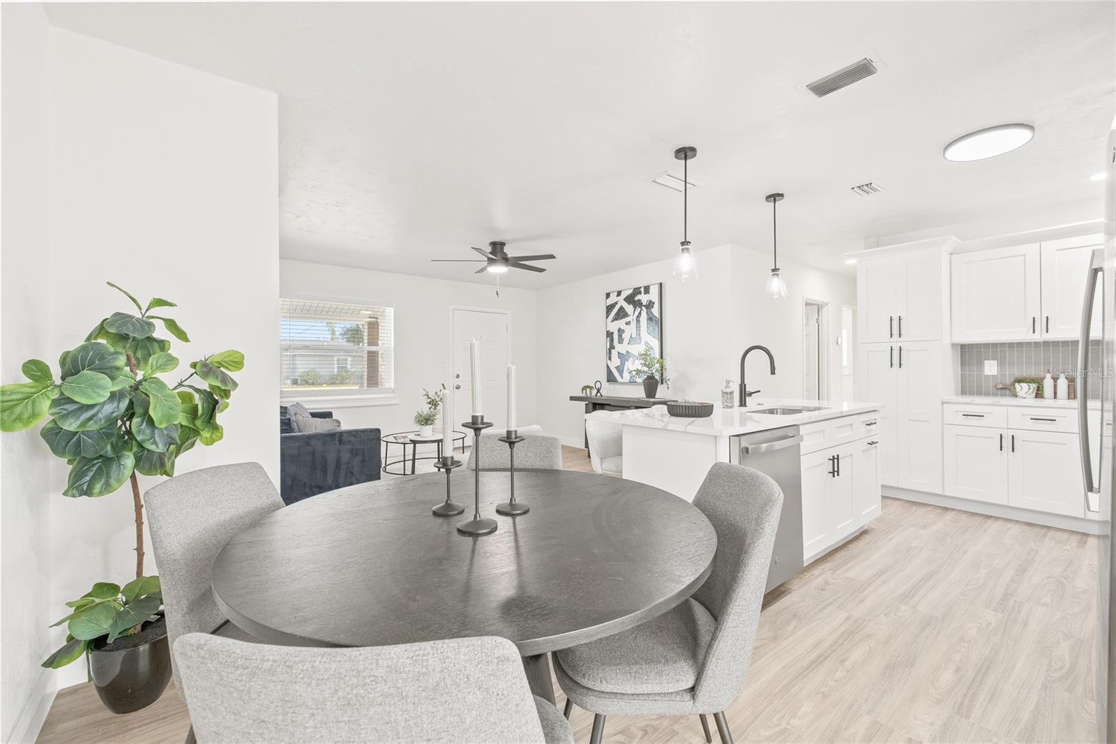 Image 13 of 39 For 4228 Bay Vista Avenue