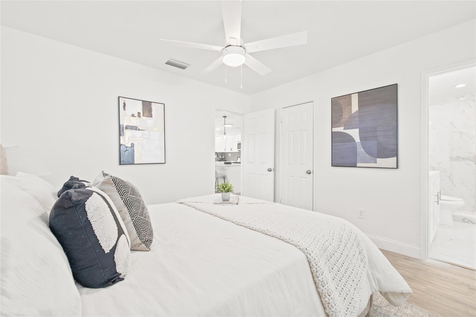 Image 20 of 39 For 4228 Bay Vista Avenue