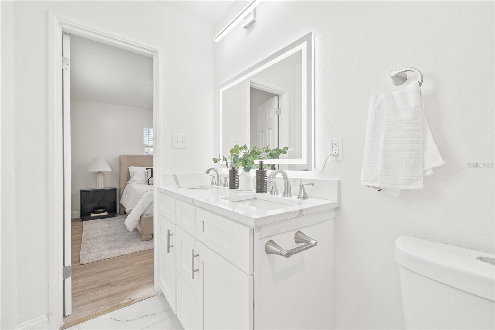 Image 22 of 39 For 4228 Bay Vista Avenue