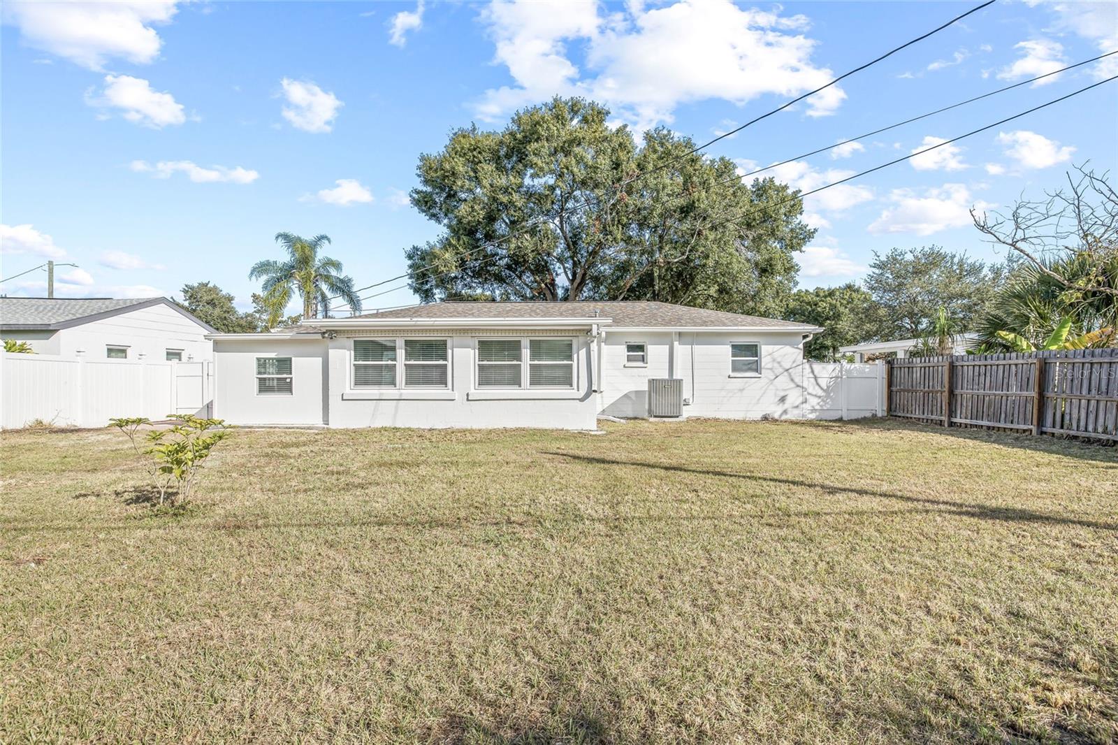 Image 33 of 39 For 4228 Bay Vista Avenue