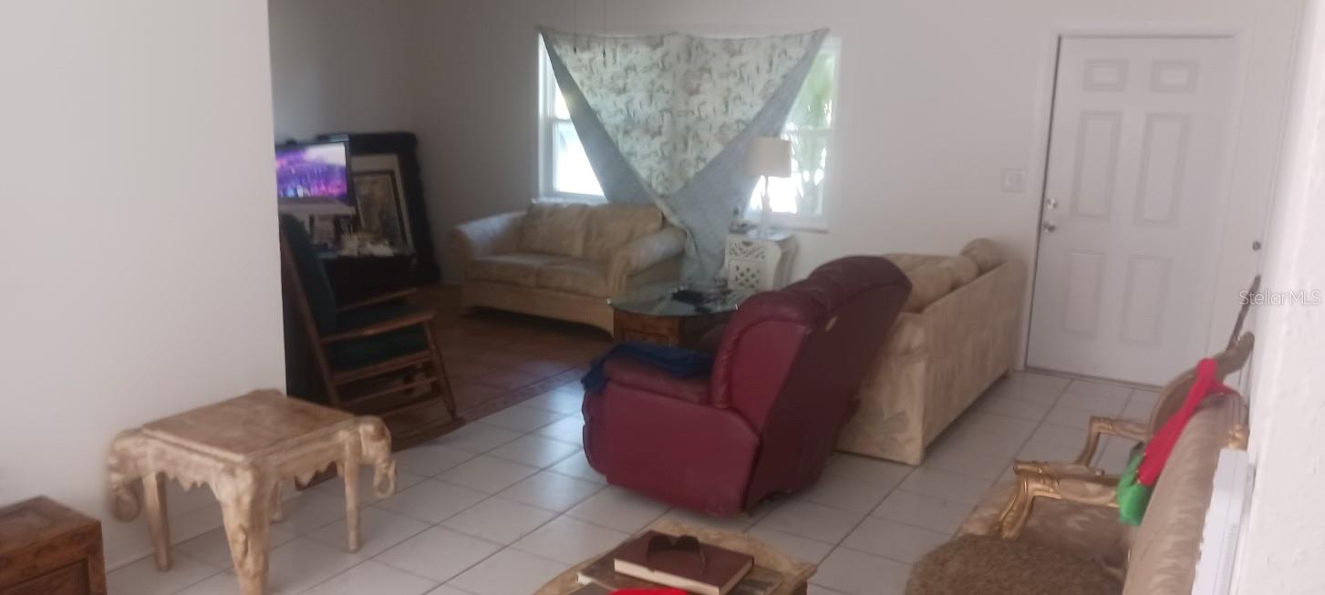 Image 6 of 8 For 887 Leeward Road