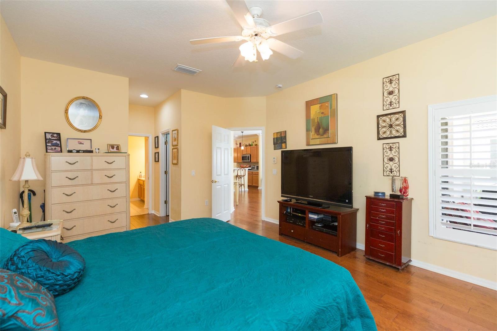 Image 16 of 29 For 10226 Devonshire Lake Drive