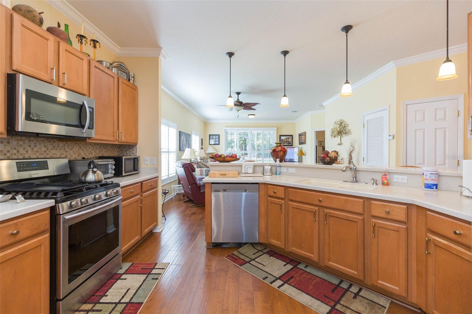 Image 7 of 29 For 10226 Devonshire Lake Drive