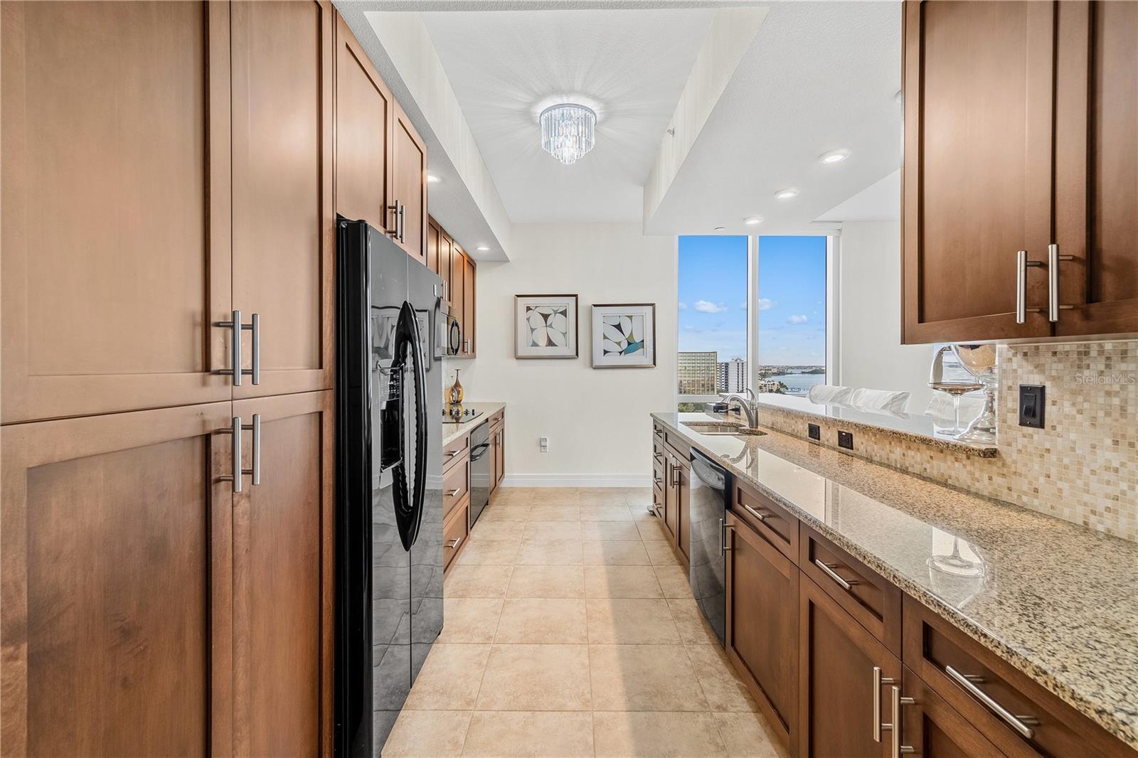 Image 11 of 75 For 331 Cleveland Street 1103