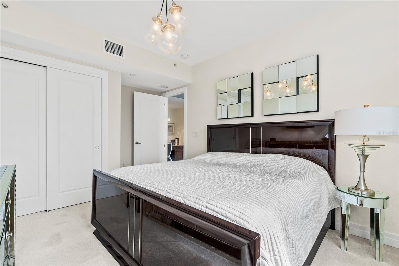 Image 29 of 75 For 331 Cleveland Street 1103