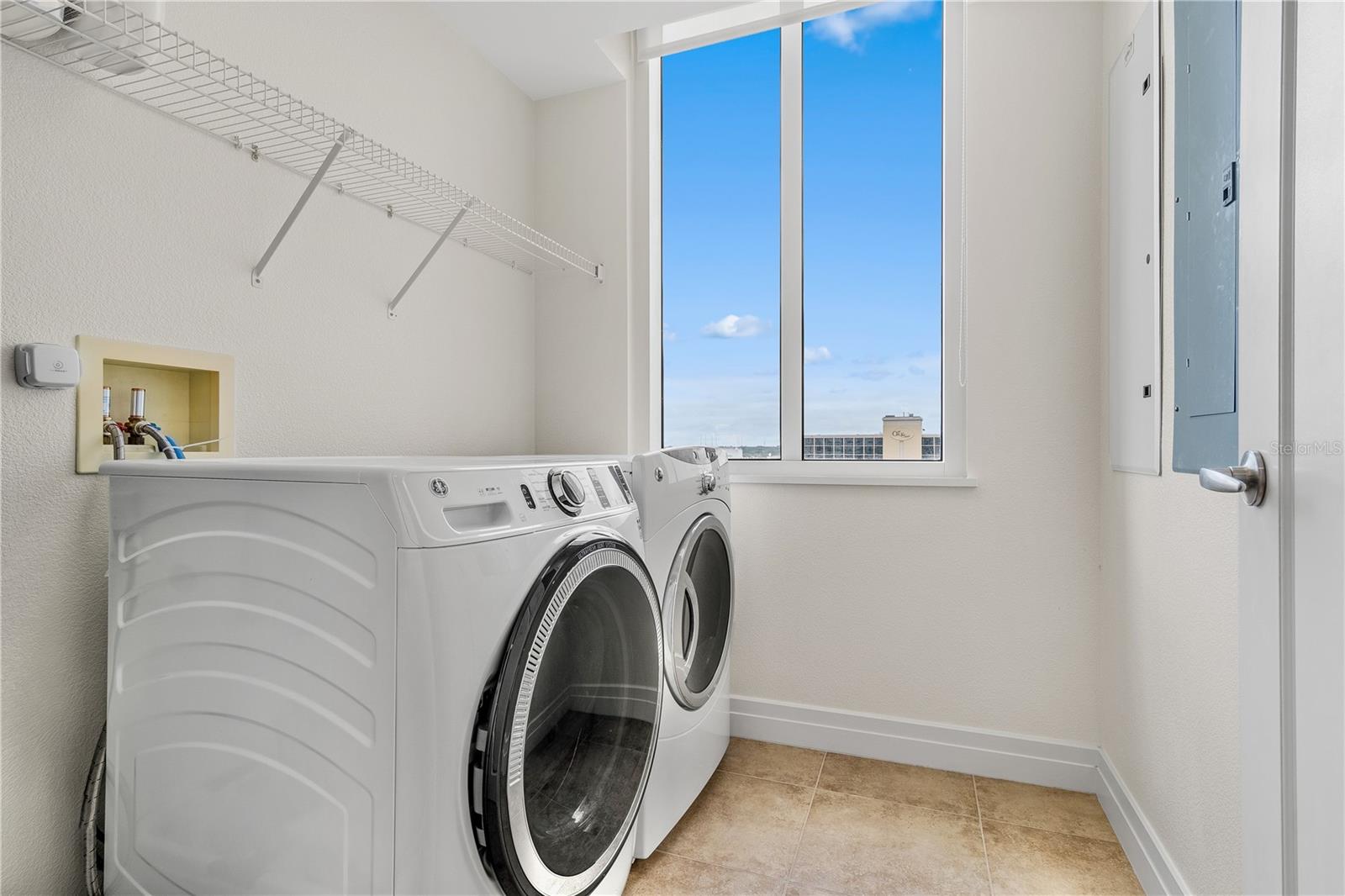 Image 35 of 75 For 331 Cleveland Street 1103