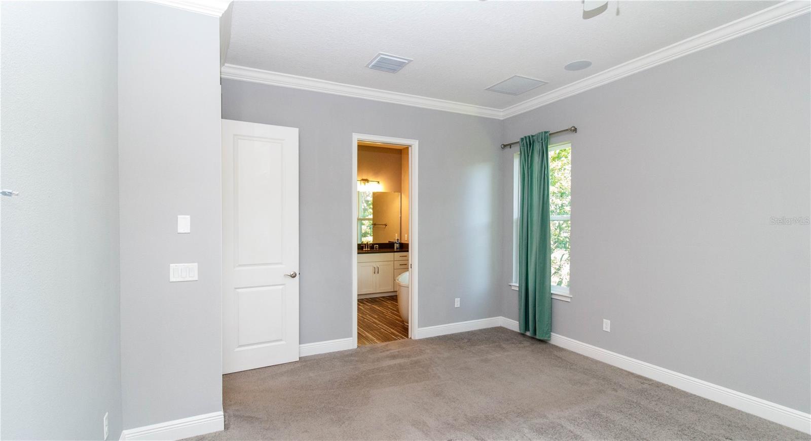 Image 16 of 44 For 5901 Nature Ridge Lane