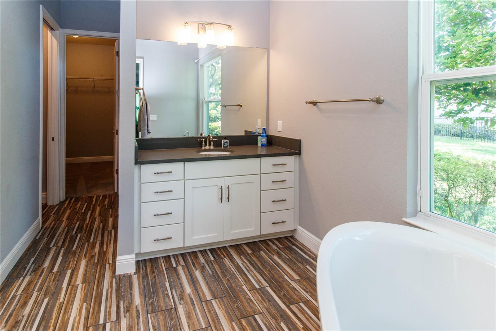 Image 22 of 44 For 5901 Nature Ridge Lane