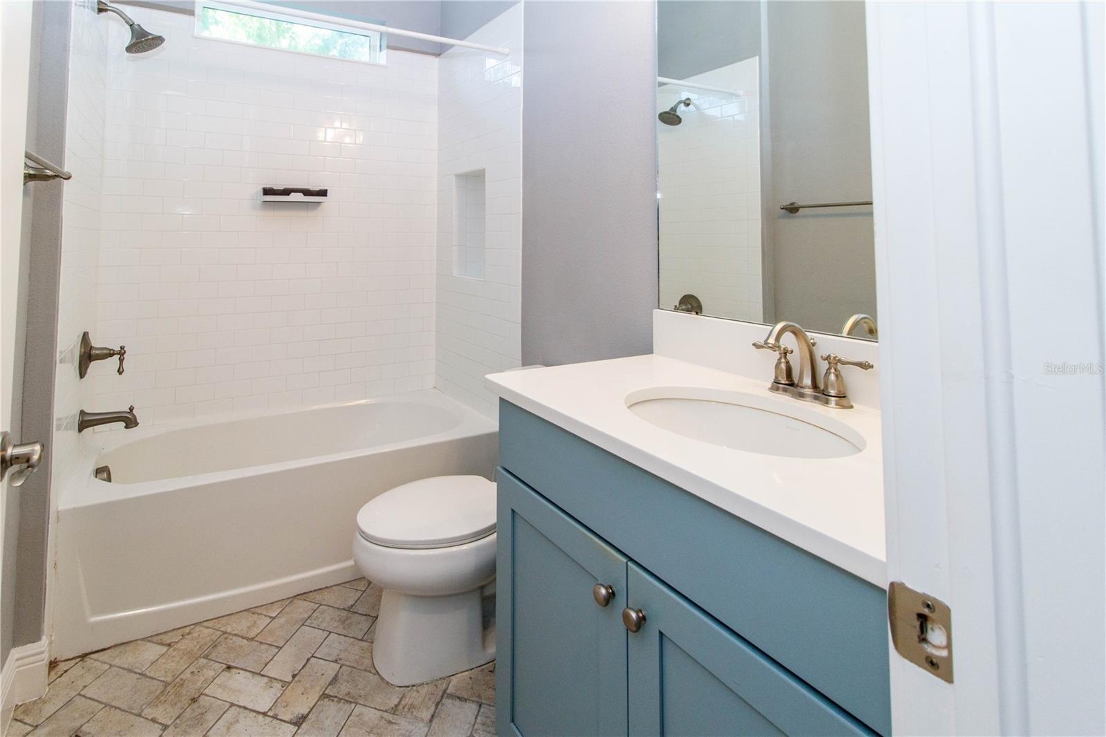 Image 26 of 44 For 5901 Nature Ridge Lane