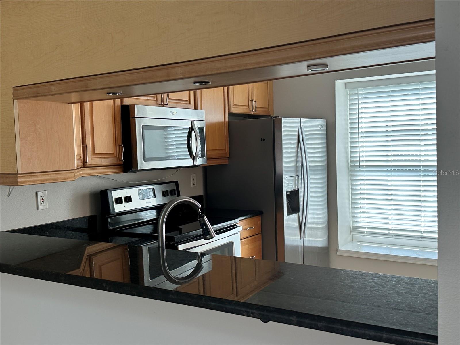 Image 8 of 25 For 230 Sun Vista Court N