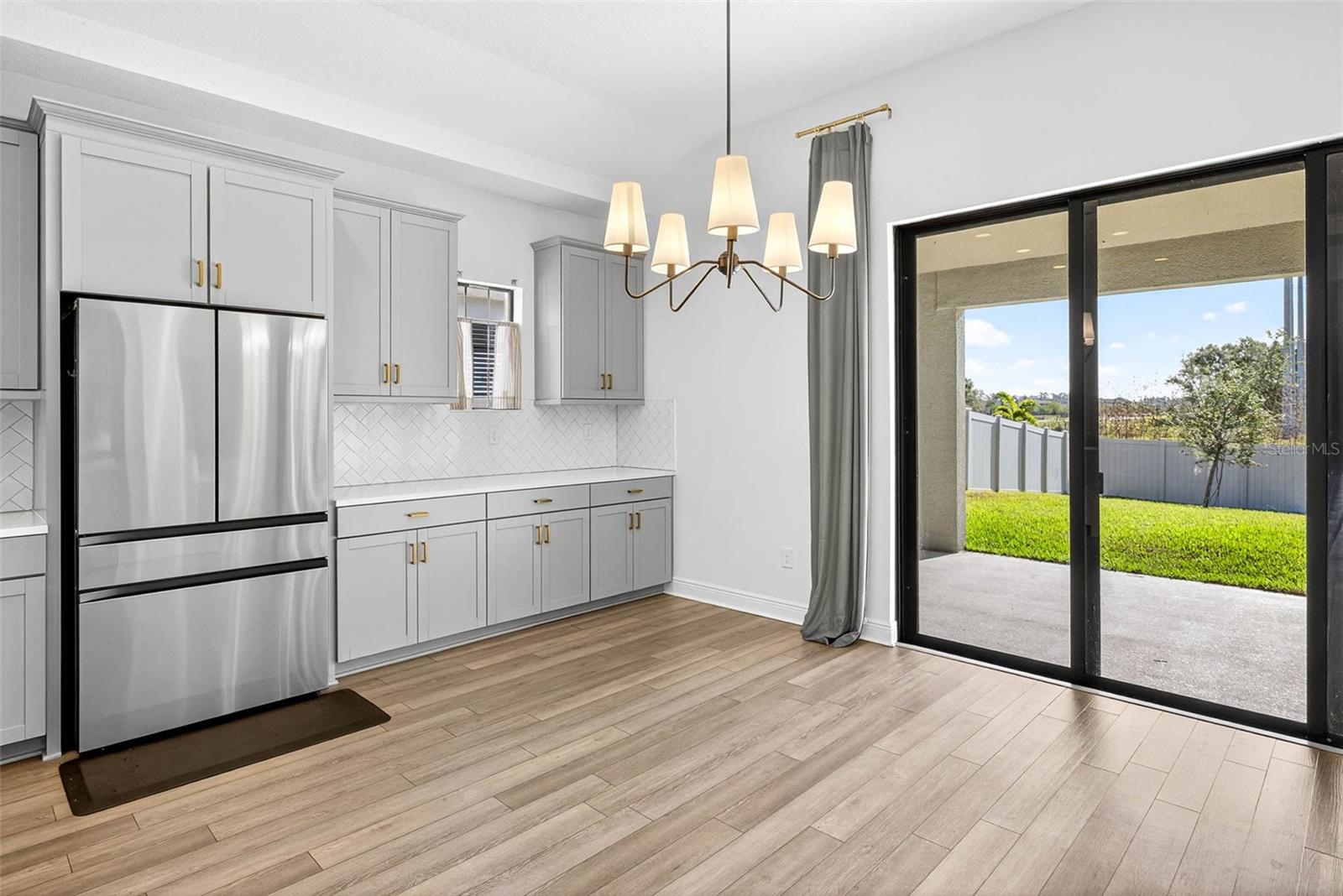 Image 17 of 67 For 14531 Woodland Spur Drive