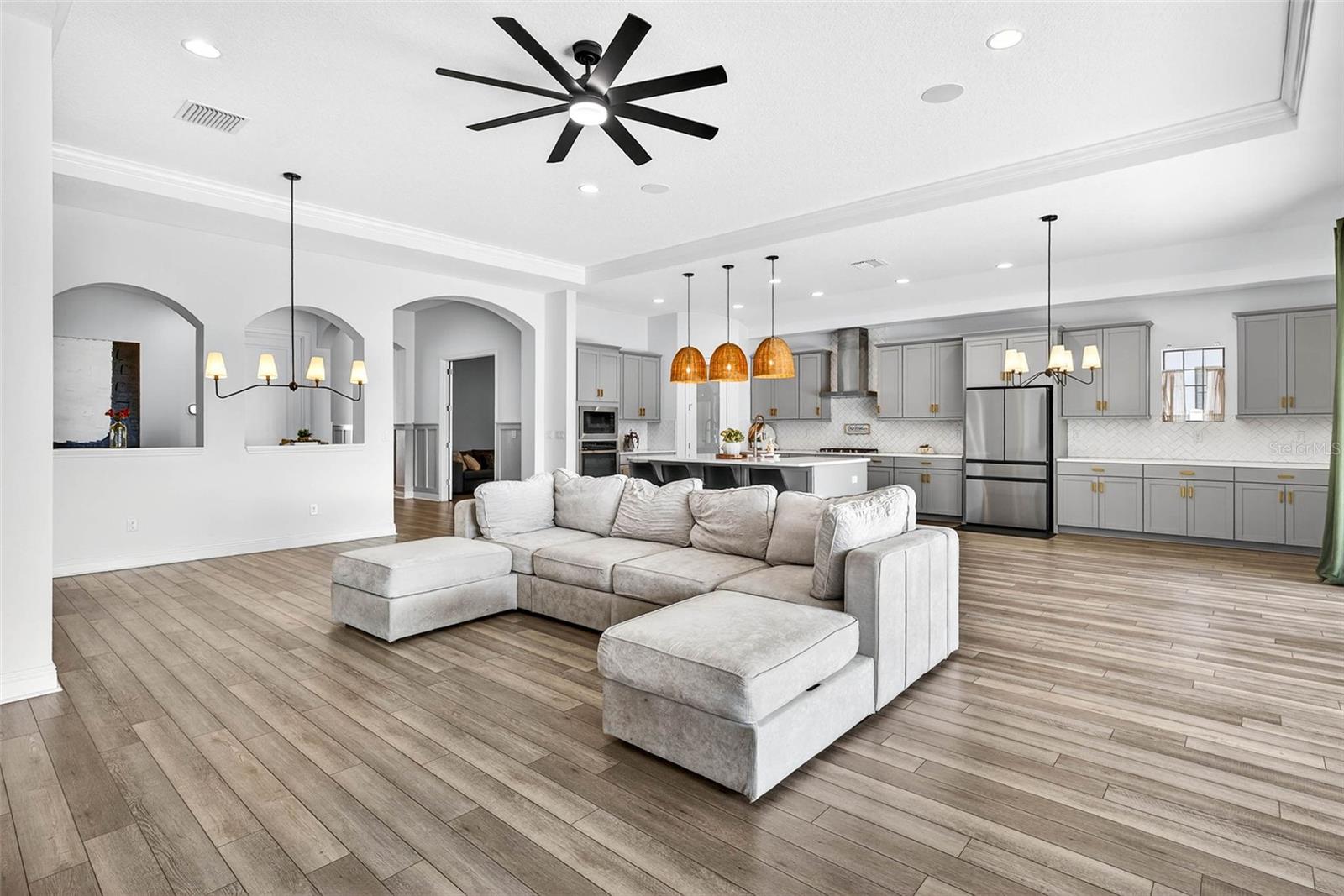 Image 20 of 67 For 14531 Woodland Spur Drive