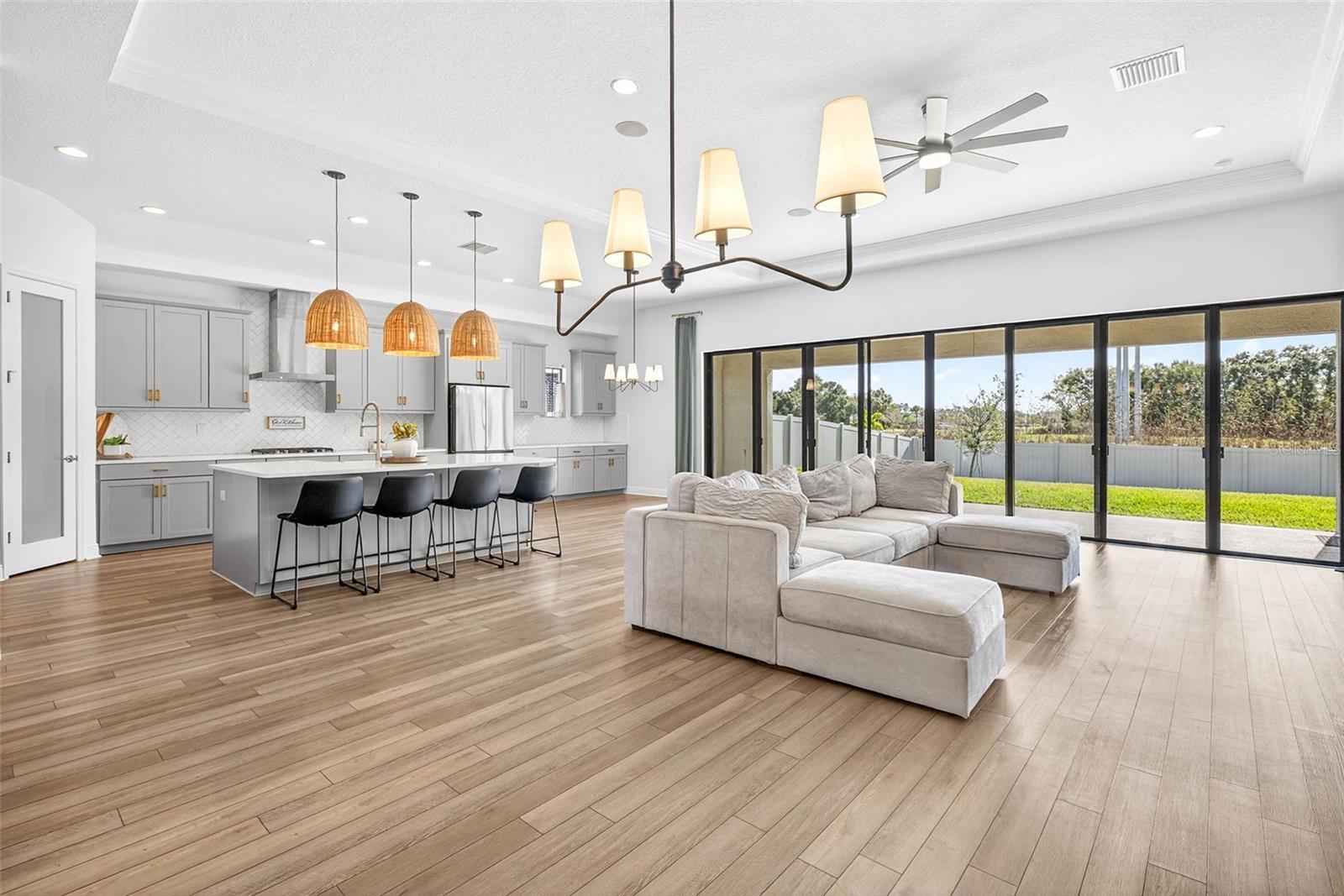 Image 22 of 67 For 14531 Woodland Spur Drive