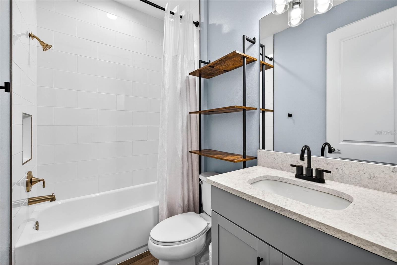 Image 31 of 67 For 14531 Woodland Spur Drive