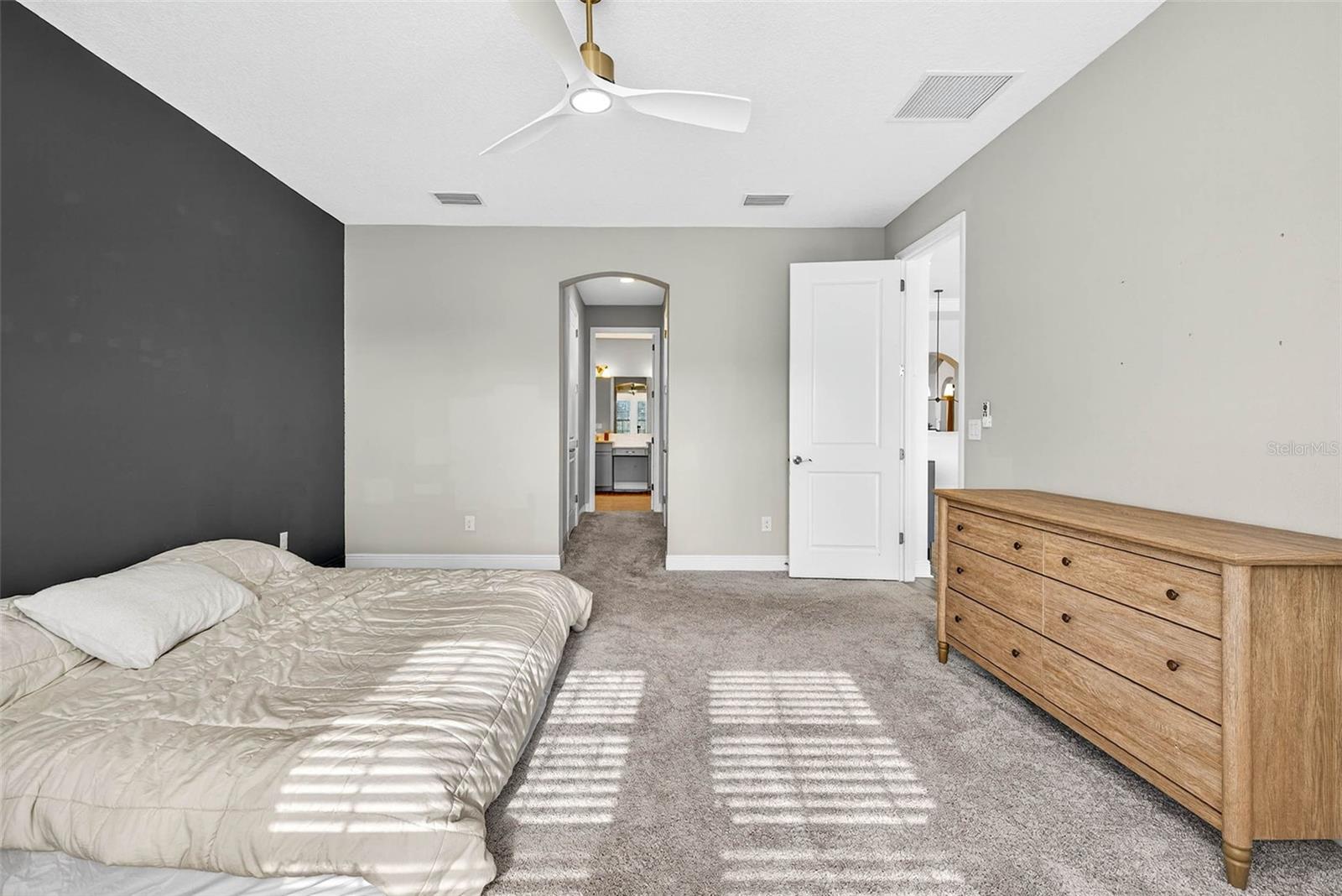 Image 35 of 67 For 14531 Woodland Spur Drive