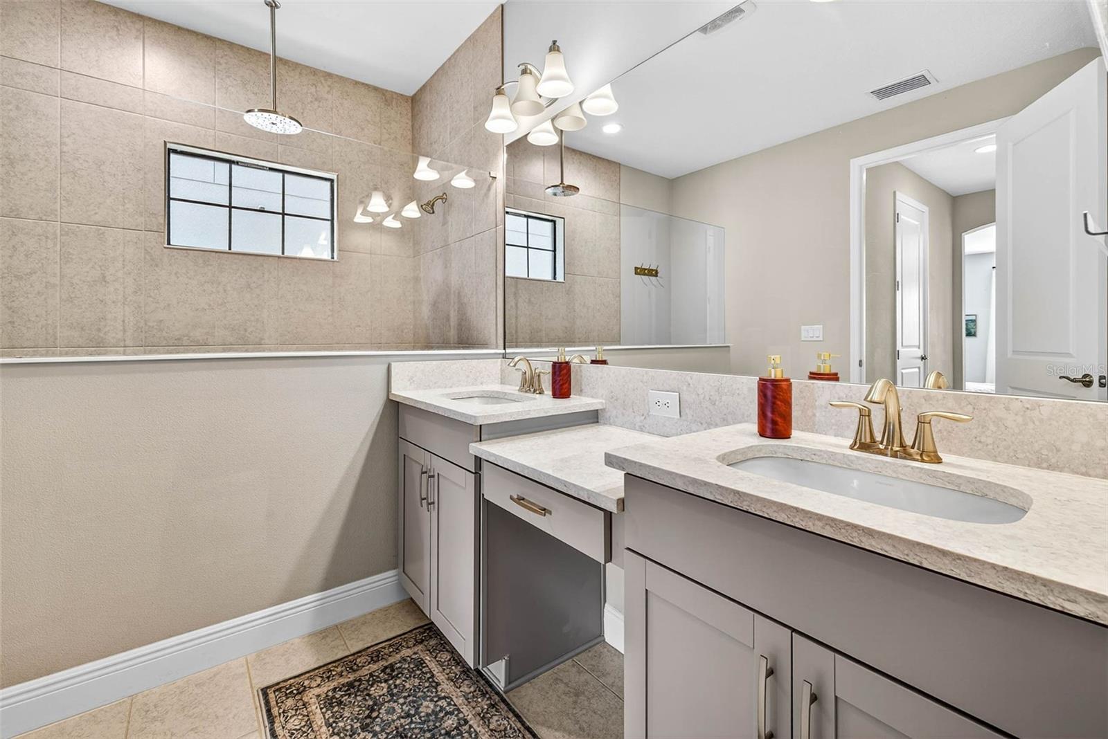 Image 41 of 67 For 14531 Woodland Spur Drive