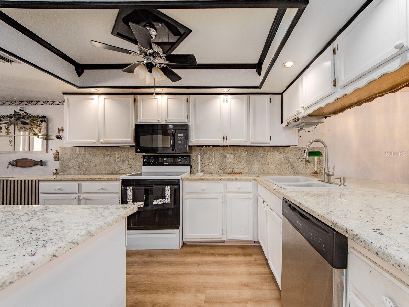 Image 16 of 30 For 9490 Harbor Greens Way 305