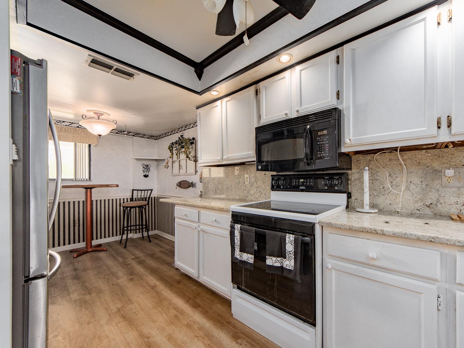 Image 17 of 30 For 9490 Harbor Greens Way 305