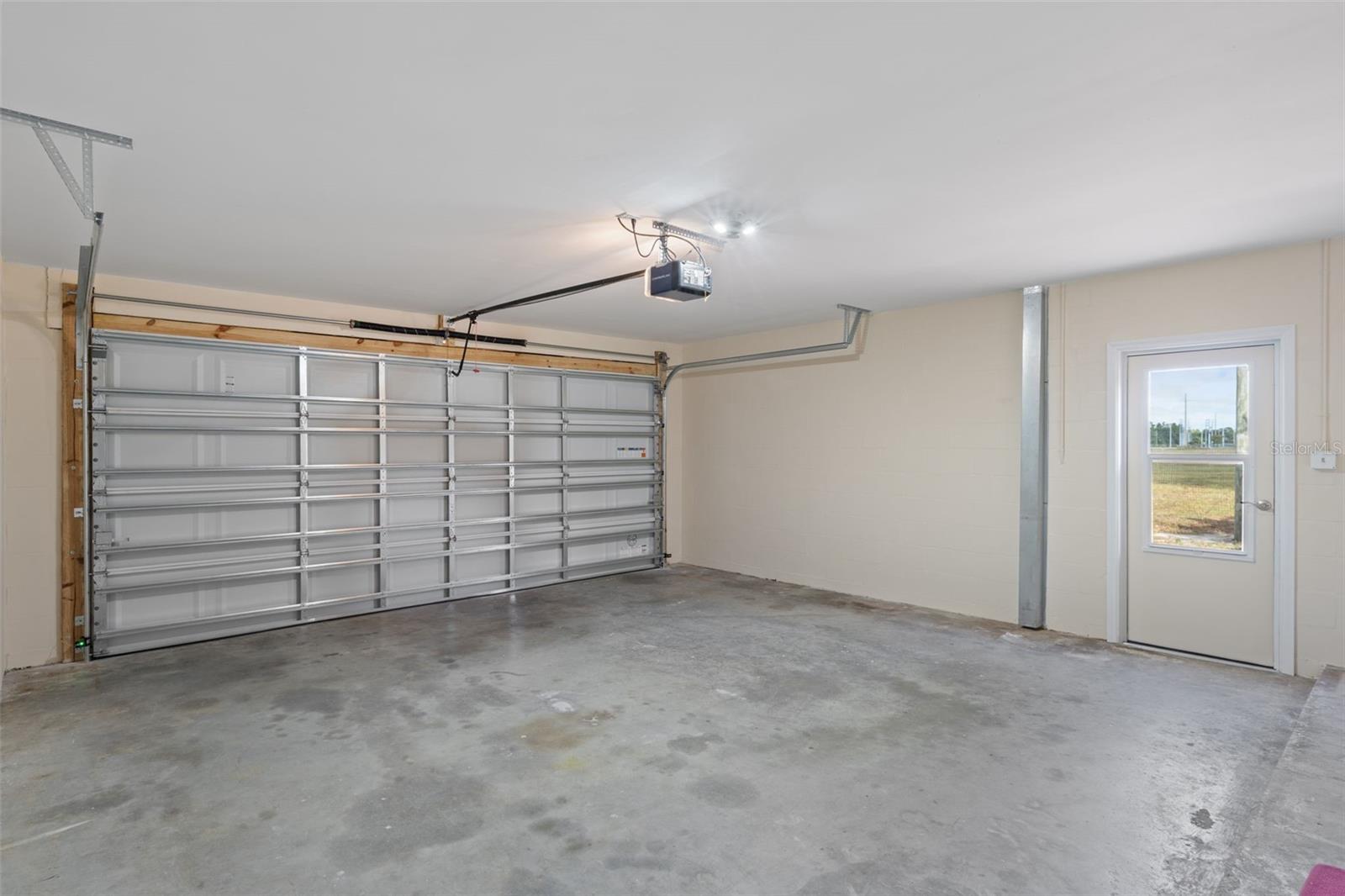 Image 27 of 35 For 10352 Brentlawn Street