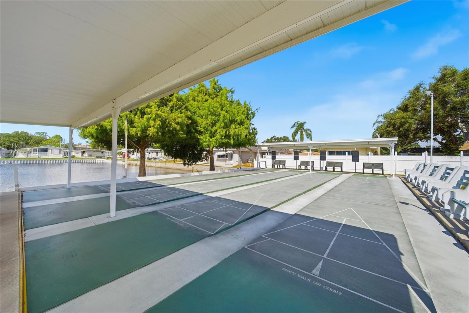 Image 30 of 38 For 130 Patricia Avenue 44