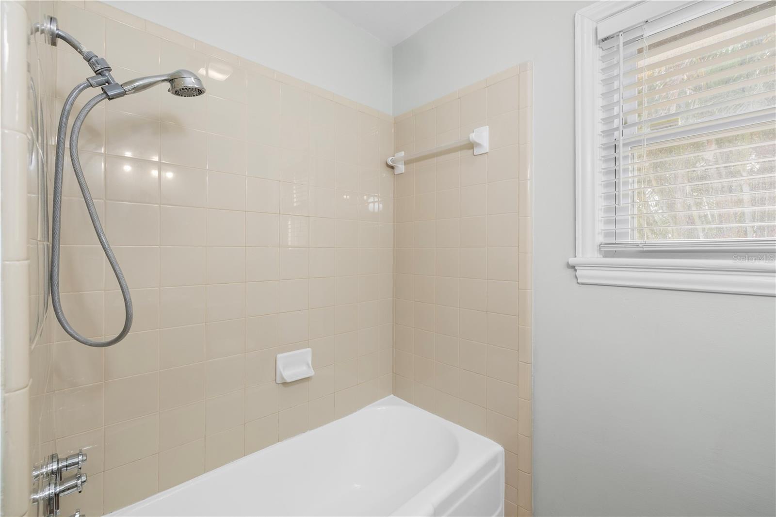 Image 17 of 37 For 3808 Granada Street