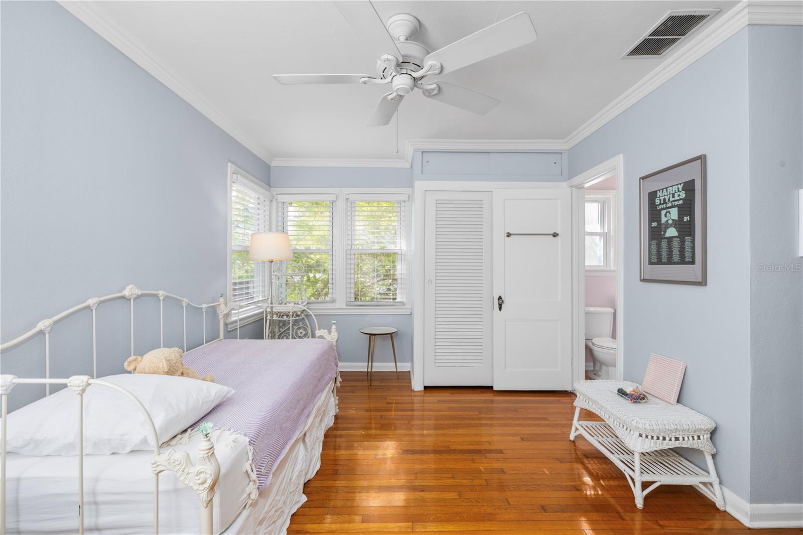 Image 19 of 37 For 3808 Granada Street