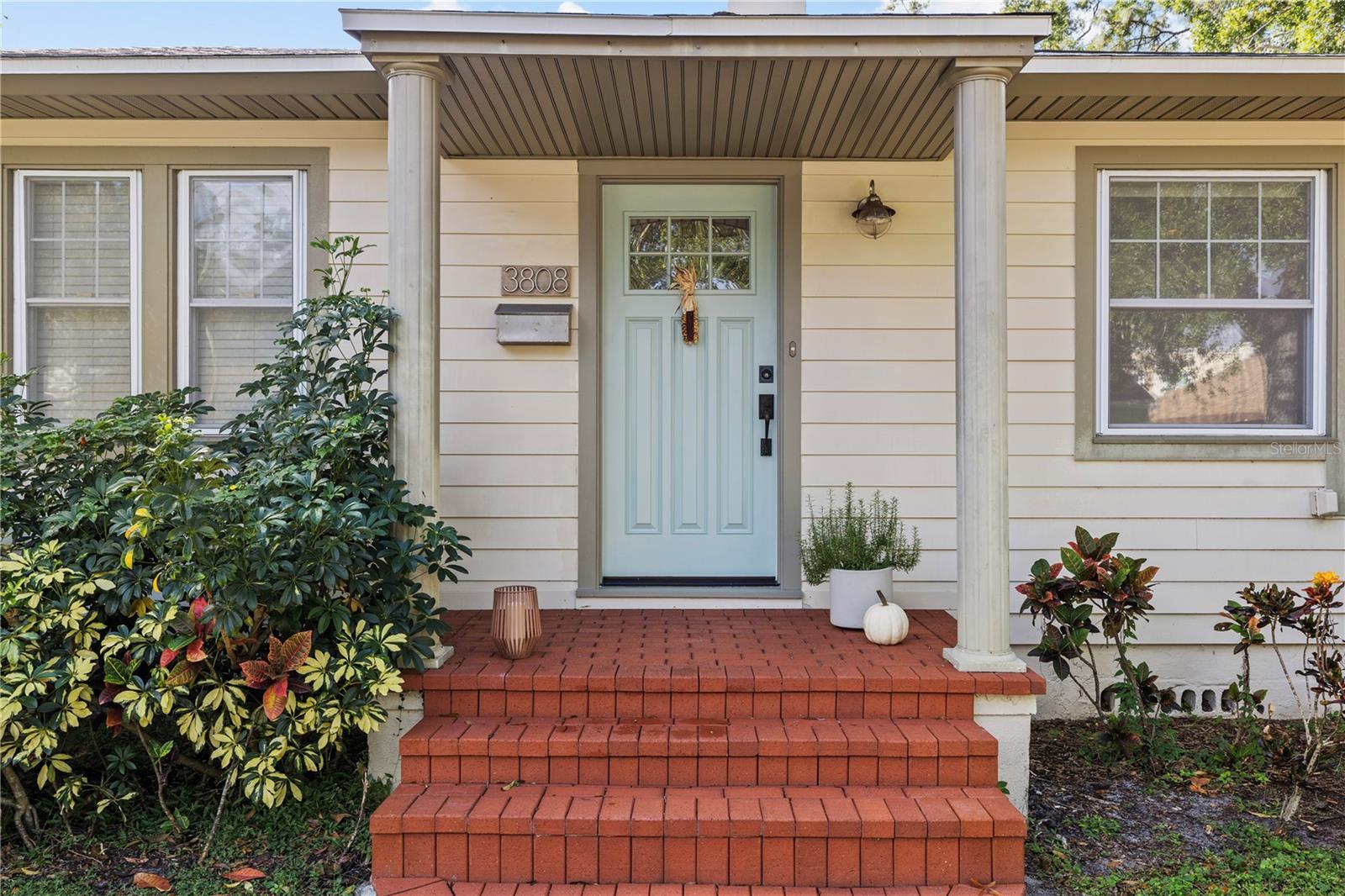 Image 2 of 37 For 3808 Granada Street