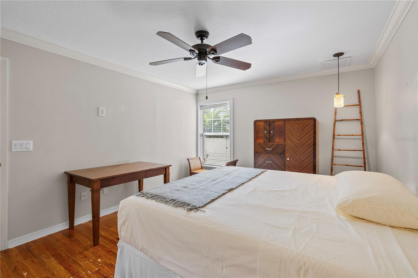 Image 24 of 37 For 3808 Granada Street