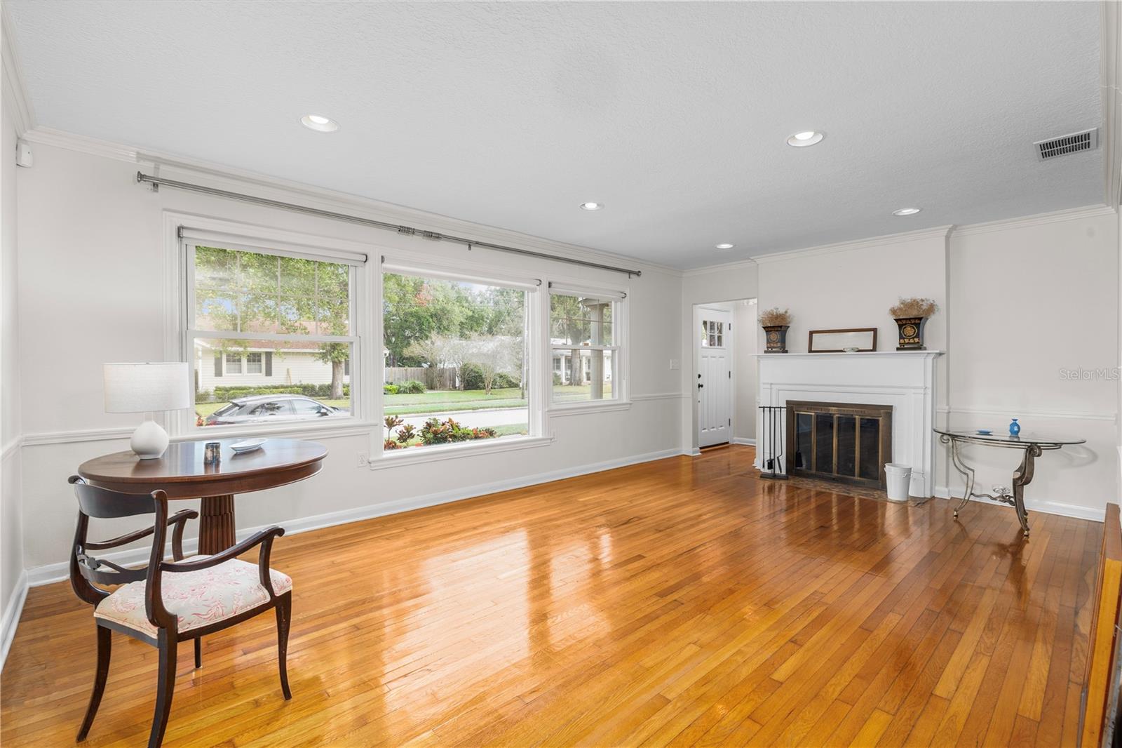 Image 8 of 37 For 3808 Granada Street