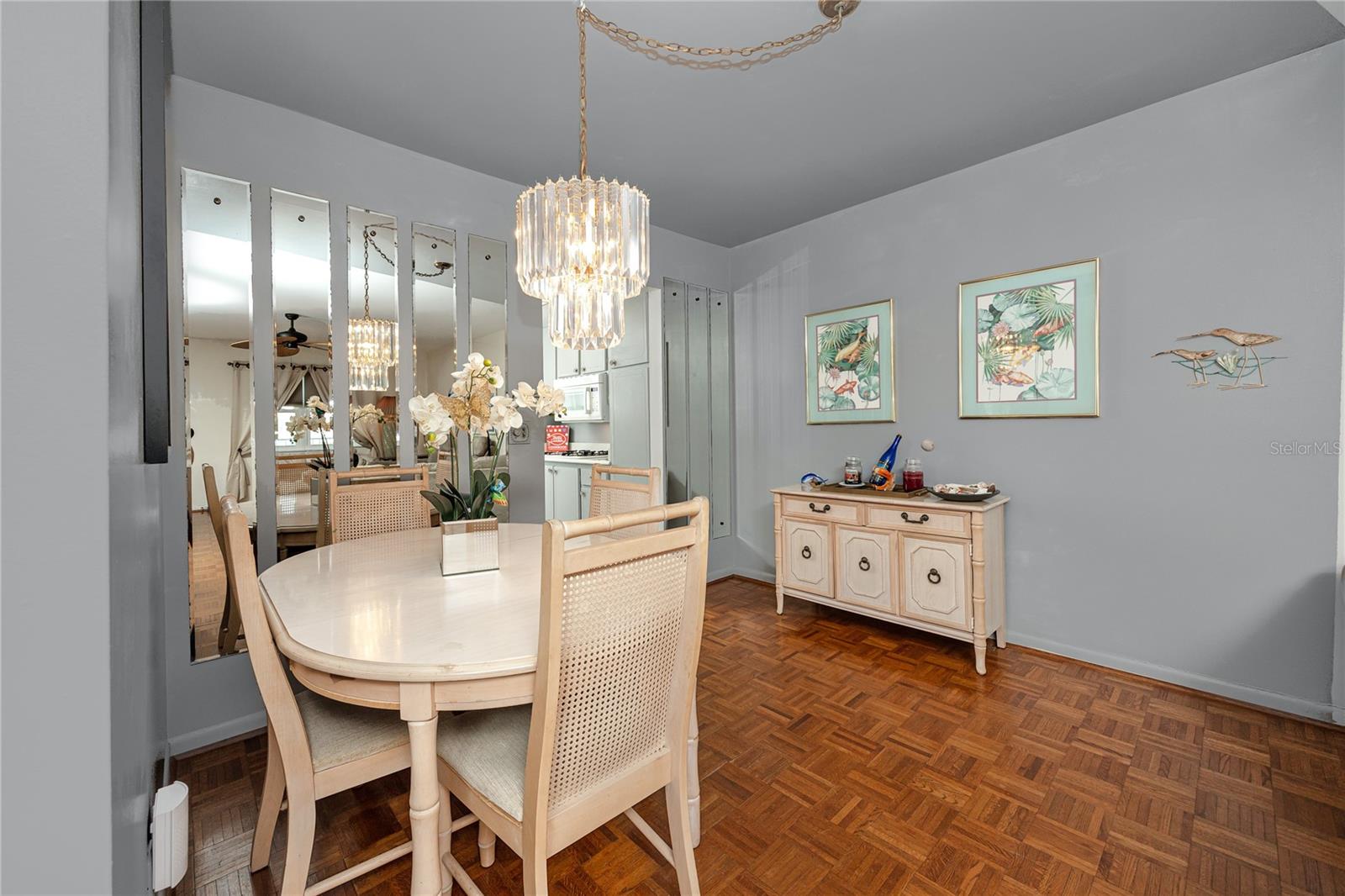 Image 13 of 57 For 1893 Shore Drive S 302