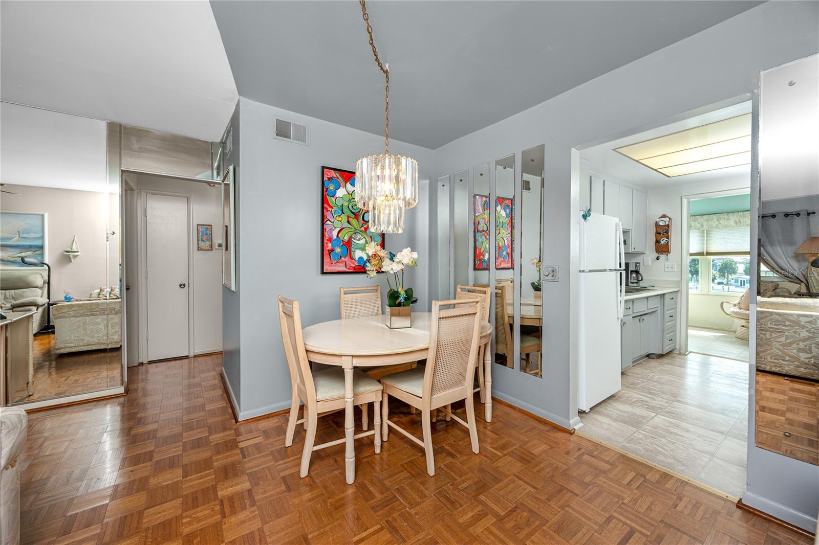 Image 14 of 57 For 1893 Shore Drive S 302