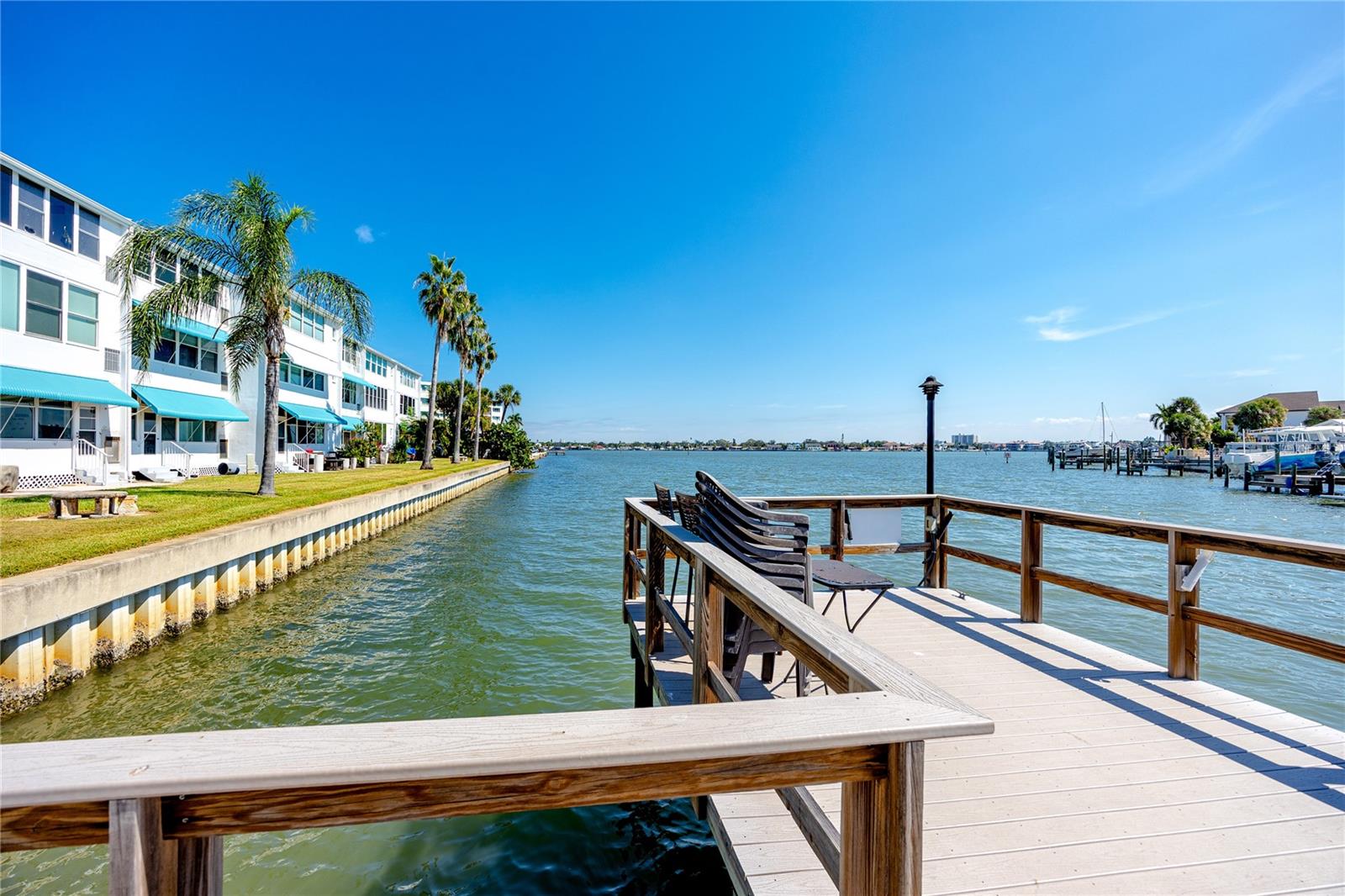 Image 37 of 57 For 1893 Shore Drive S 302