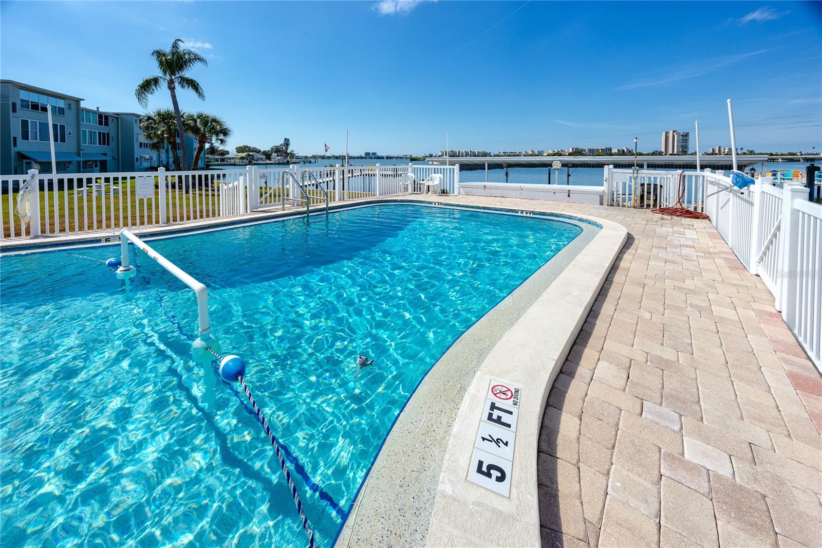 Image 42 of 57 For 1893 Shore Drive S 302