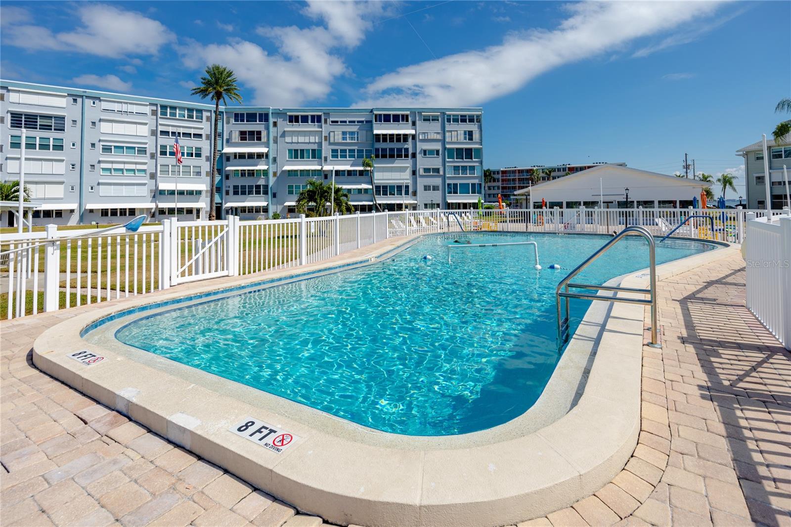 Image 43 of 57 For 1893 Shore Drive S 302