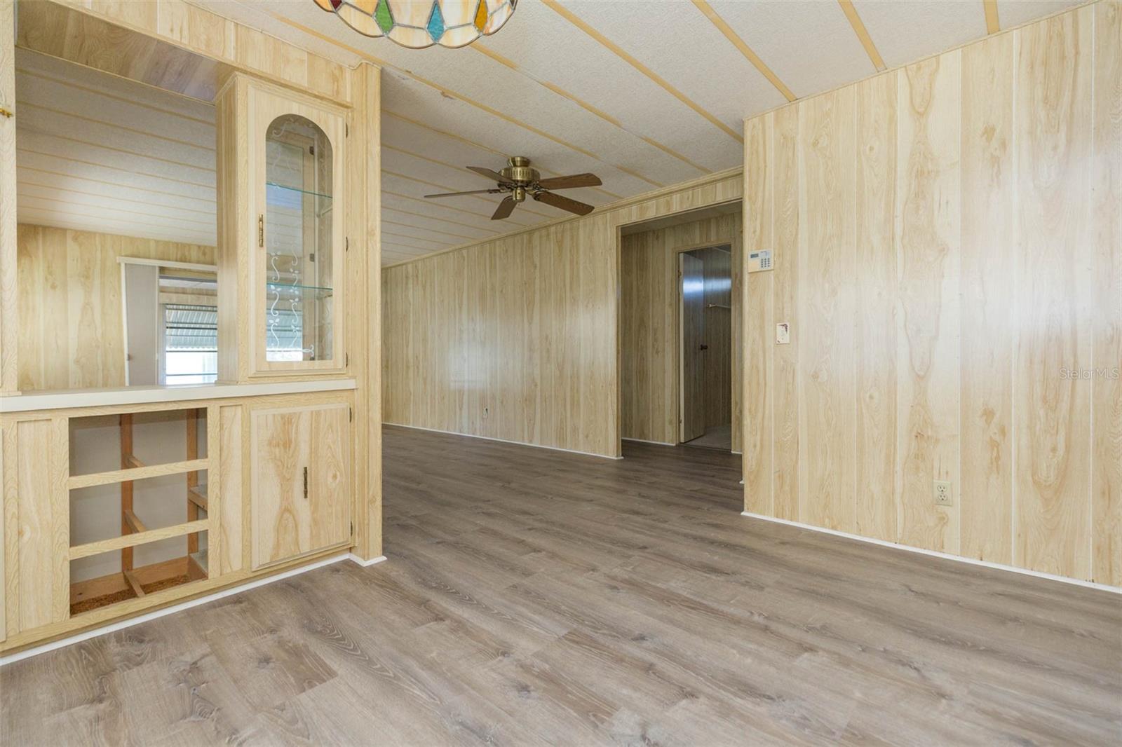 Image 14 of 57 For 3542 Castle Drive