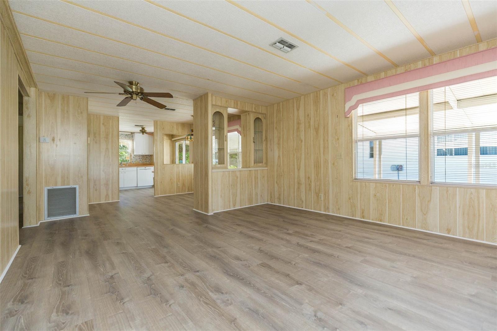 Image 8 of 57 For 3542 Castle Drive